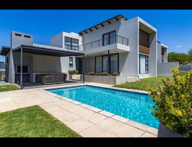 3 BEDROOM HOUSE FOR SALE IN JACKAL CREEK GOLF ESTATE